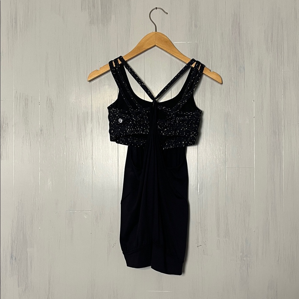 Lululemon Nouveau Limits Tank‎ Black Butterfly Texture Top Size 6 - Picture 6 of 9